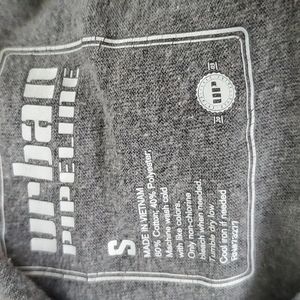 Urban Pipeline Hoodie size S woman's gray preowned